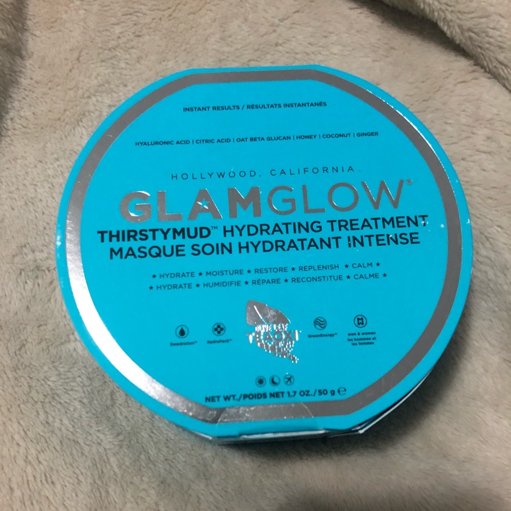 GlamGlow Face mask